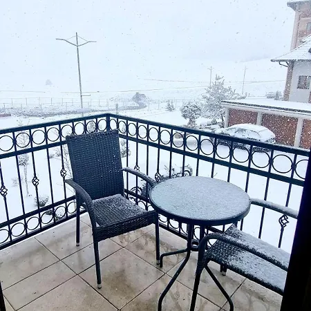 Hills Star Wellness & Aparthotel