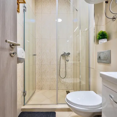 Aparthotel Hills Star Wellness &