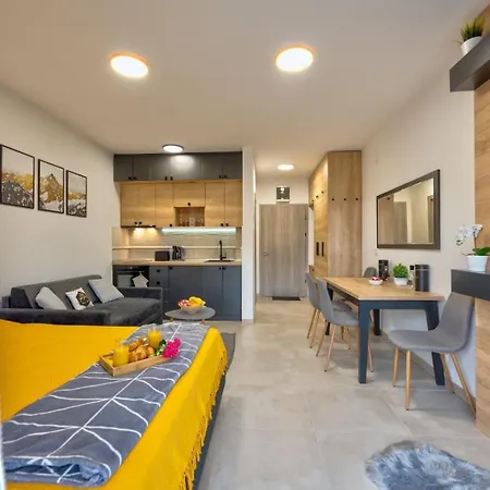 Aparthotel Hills Star Wellness & 4*